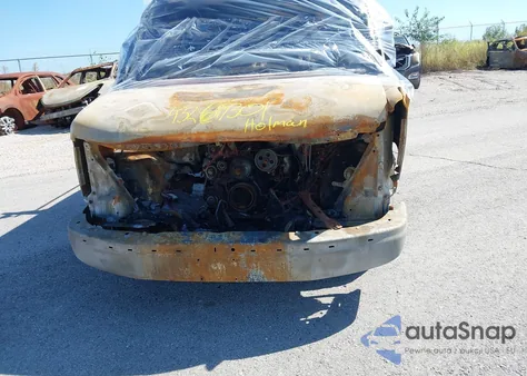 2018 Chevrolet Express 2500 Work Van z USA, uszkodzony, nr VIN 1GCWGAFP0J1312380